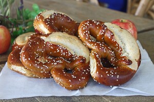 Hut Dog Catering + Events Pic 4 - Organic Pretzel catering