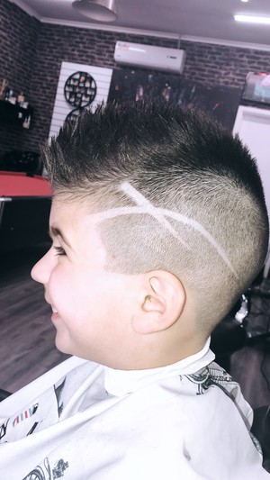 Magik Barber Pic 4