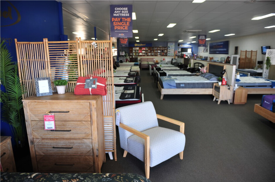 Duffys Furniture Court & Beds R Us Pic 1