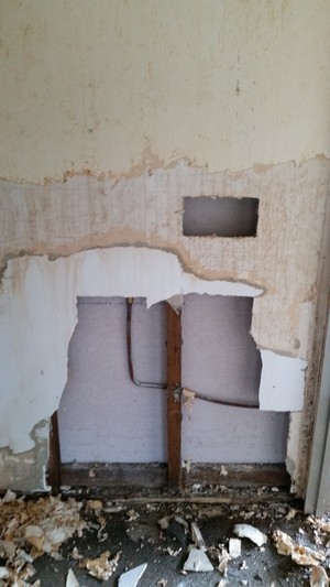 JCM Interiors PTY. LTD. Pic 5 - water damaged plasterboard