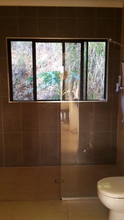 Airlie Beach Ceramic Tiling Pic 1 - All Tiling Guaranteed