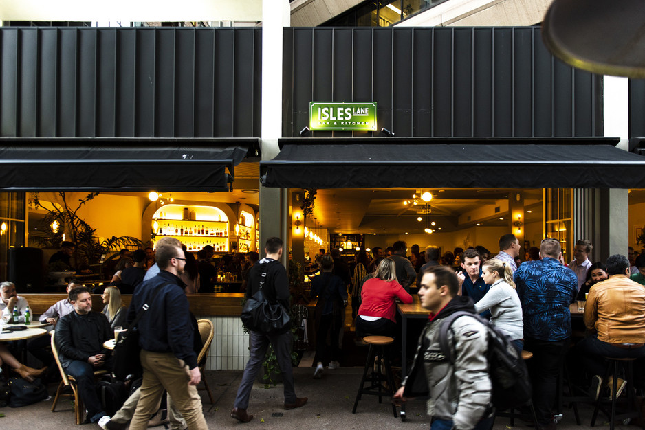 Isles Lane Bar and Kitchen Pic 1