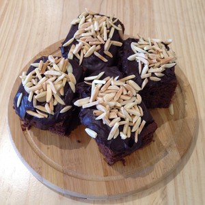 The Middle Store Pic 2 - Chocolate cake with ganache and almond clusters