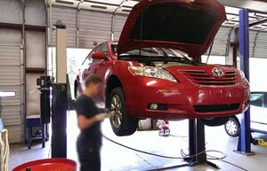 Dusting Automotive Pic 3 - toyotaservice