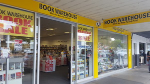 The Book Warehouse Grafton Pic 2