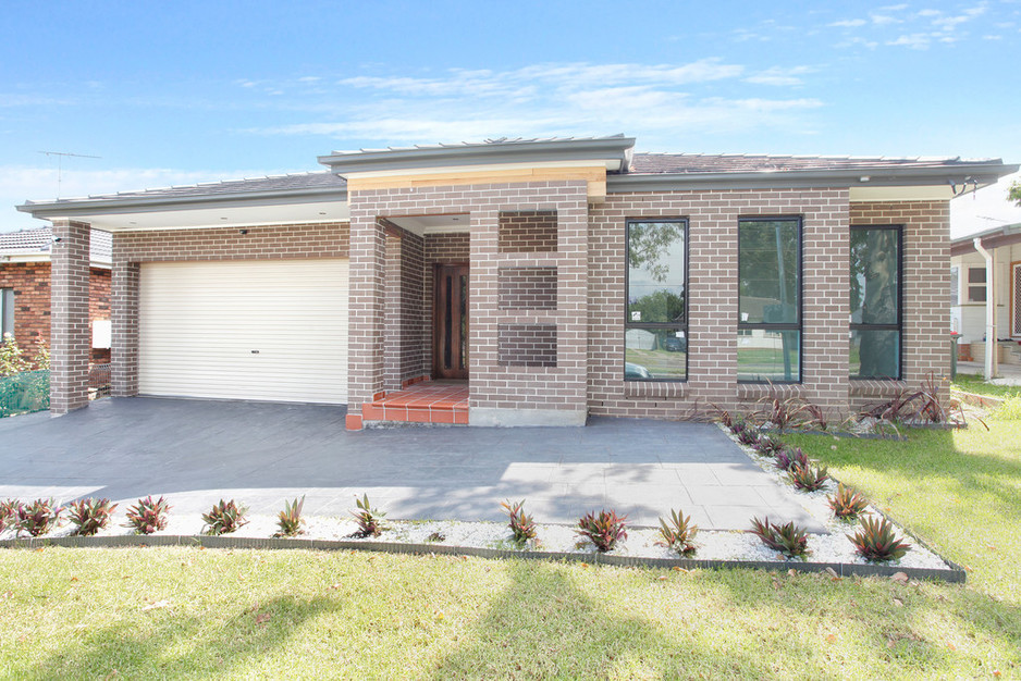 Aghapy Constructions Pty Ltd Pic 1 - Single Story Brick houseBLACKTOWN