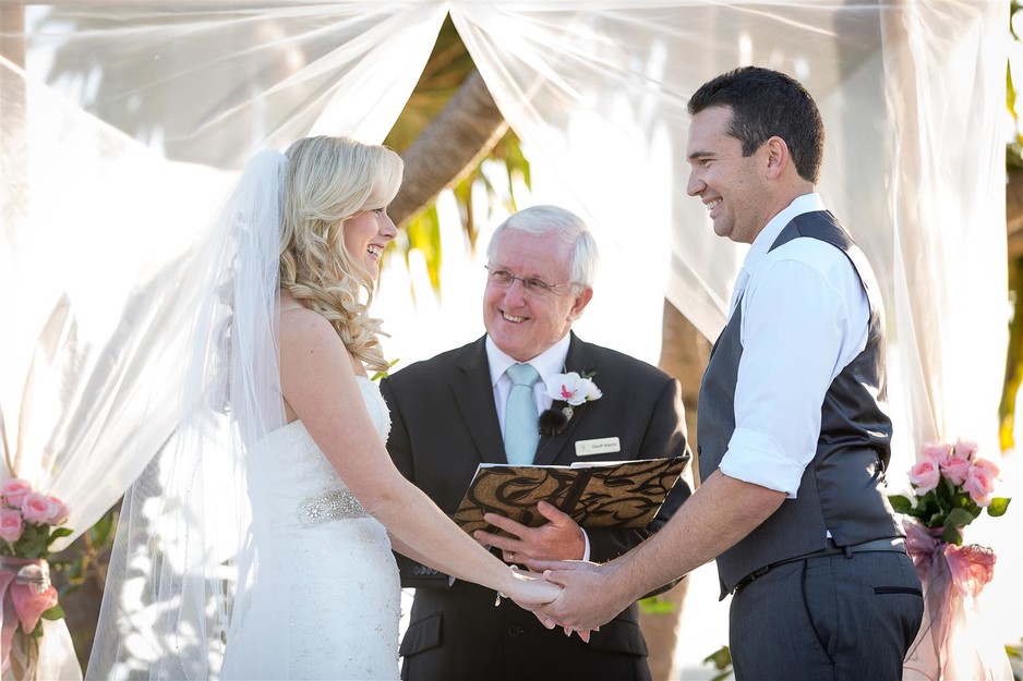 I Do Creative Ceremonies Pic 1 - A Magical Beachside Wedding with Geoff Mazlin Marriage Celebrant