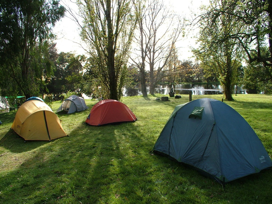 Grampians Paradise Camping And Caravan Parkland Pic 1 - Lakeside Sites at Grampians Paradise Camping and Caravan Parkland