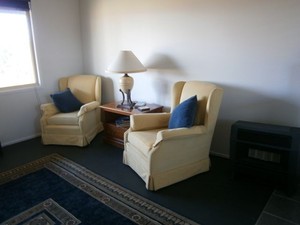 Glen Alice Farm Pic 4 - Lounge