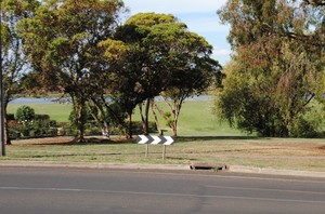 Budget on the Lake Pic 3 - view from the motel