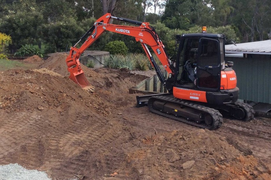 East Coast Combos Earthmoving and Excavation Pic 1