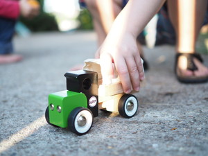 Kids Toys to You Pic 3 - Go Toy Wooden Lorry Truck at Kids Toys to You