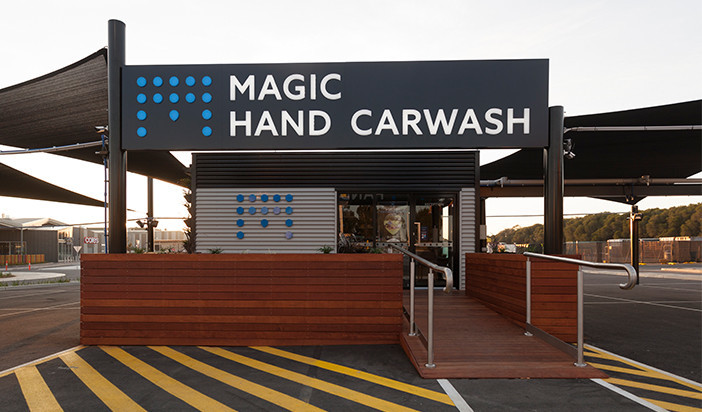 Magic Hand Carwash Casey Central Pic 1