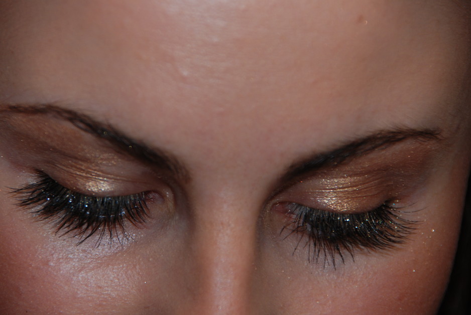 Eyelash Extensions Pic 1