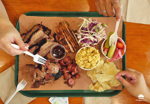 Bovine and Swine Barbecue Co Pic 3