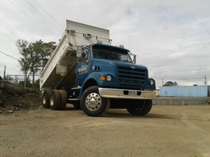 Newline Plant Hire Pty Ltd Pic 3 - 10m Tipper Body Truck