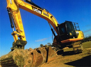 Newline Plant Hire Pty Ltd Pic 2 - 22 Ton Excavator JCB