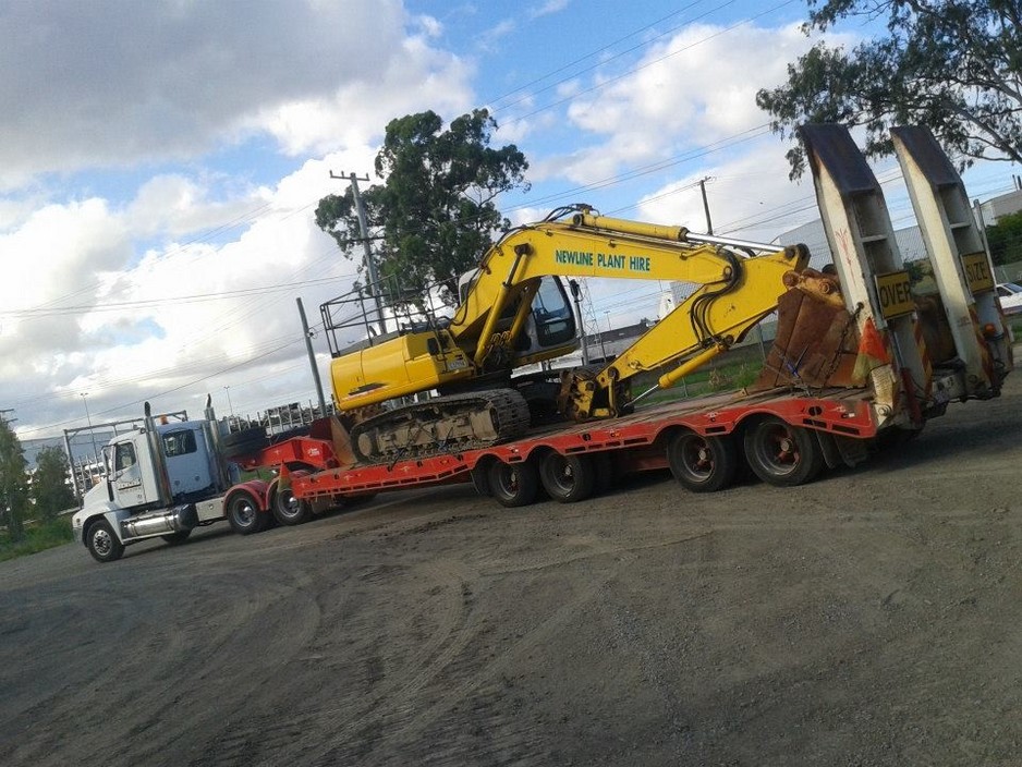 Newline Plant Hire Pty Ltd Pic 1 - Float Shifts