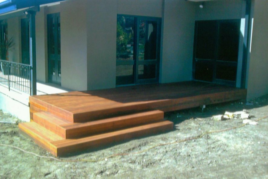 Budget Decks and Pergolas Pic 1