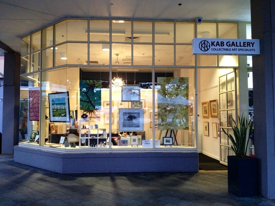 KAB Gallery: Collectable Art Specialists Pic 1 - KAB Gallery Collectable Art Specialists located a Crowne Plaza Terrigal Open 7 Days