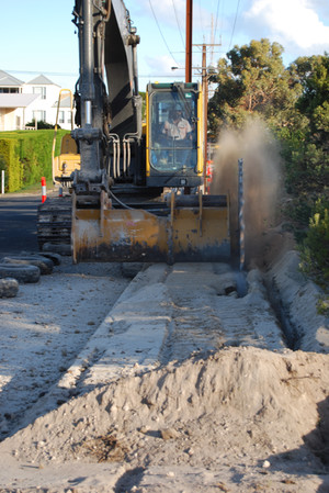 South East Excavations Pic 4 - Rocksaw trenching