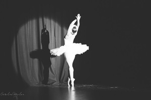 Ovation Performance Company Pic 4 - Majors Ballet Student Viktoria En Pointe The Dying Swan 2012