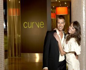 Curve Cafe & Bar Pic 1