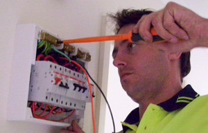 Fairbairns Heating & Cooling Pty Ltd Pic 4 - Installing Circuit breaker