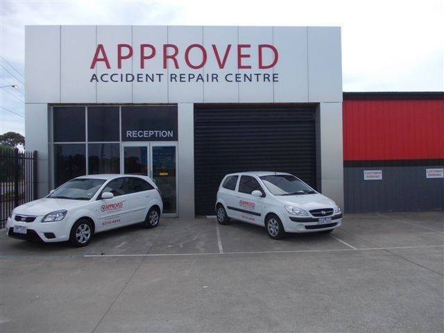 Approved Accident Repair Centre Pic 1