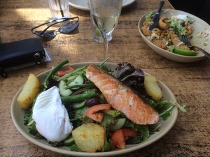 Bungalow 8 Pic 4 - Salmon Nicoise