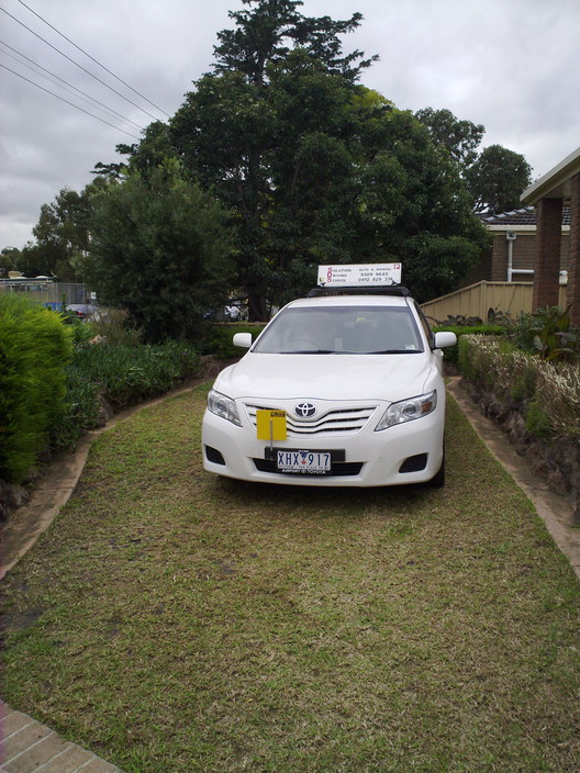 Solution Driving School Pic 1 - Driving school in Graigieburn