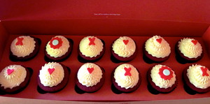 Sweet Cupcakes Pic 3 - Sweet Cupcakes XOX box