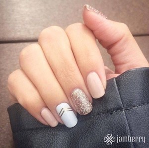 Jamberry Independent Consultant Pic 2 - Gorgeous Manicures At Home