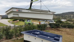 Narellan Pools Toowoomba Pic 3 - Hodgson Vale Cranning them in