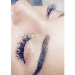 Lashes by Ely Pic 2 - Full set classic lashes