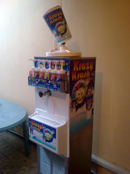 Krazy Krush Pic 1 - 6 flavour free standing slush freezer