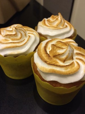 Mrs Jones' Cupcakes Pic 3 - Lemon Meringue