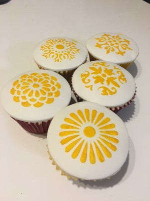 Mrs Jones' Cupcakes Pic 5 - Vanilla Cupcake With Stencilled Fondant