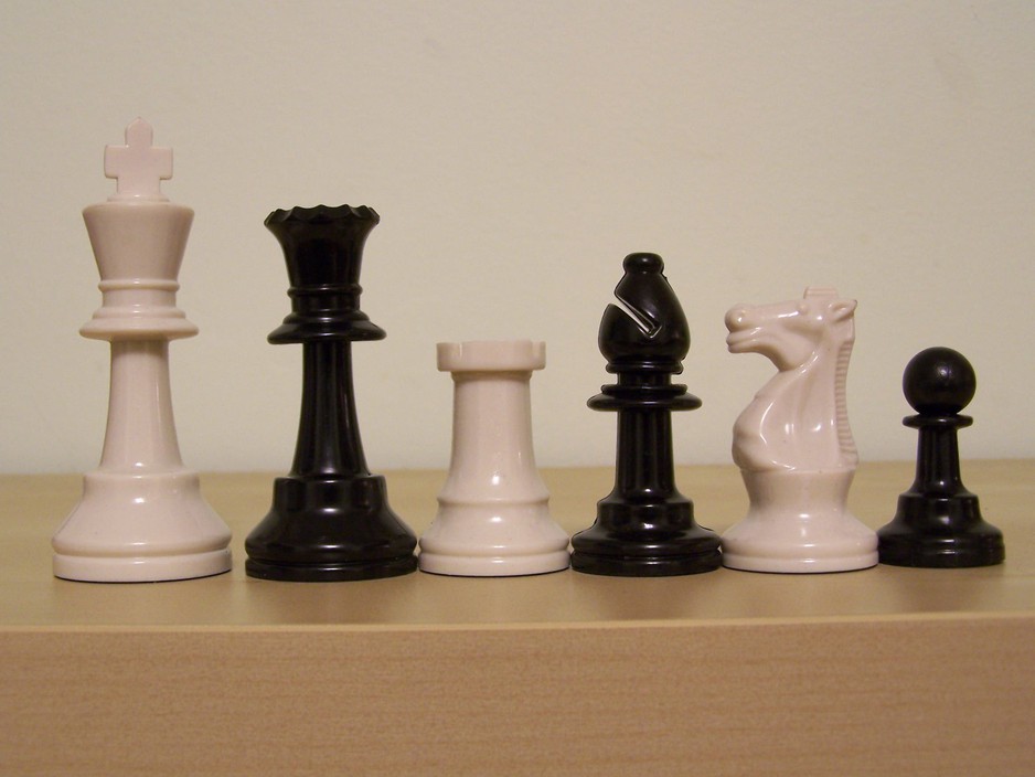 Special Deal Pic 1 - 95mm chess sets