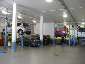 Metro Renault Service Centre Pic 2