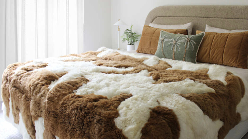 Eluxury Home Pic 1 - Warm Alpaca Wool Blankets Luxury in Sydney ELuxury Home