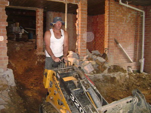 Boxxa Earthworx Pic 4 - under house excavation 35 ton moved in no timeleveled ready for floor slab client blown away