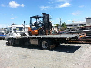 Trade Tow Pic 3 - Transport of Forklifts to 45t