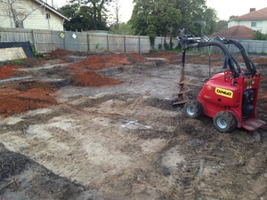 Mini Digger Earthworks Pic 3