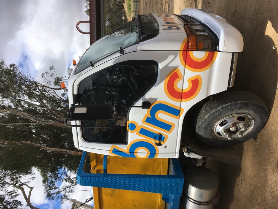 Binit Skips Echuca Pic 1 - binco skips truck