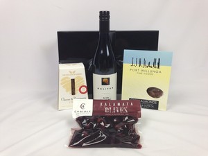 Just Corporate Pic 4 - Red Wine Savoury Gourmet Gift Box