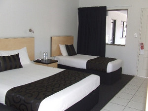 Alara Motor Inn Pic 2 - Twin Suite