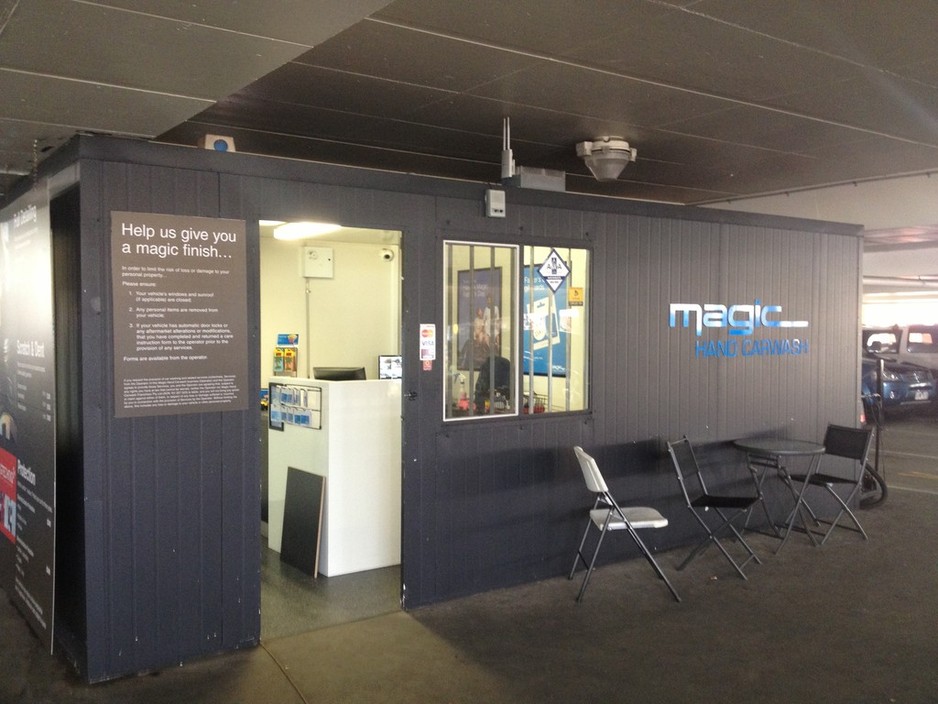 Magic Hand Carwash Werribee Pic 1