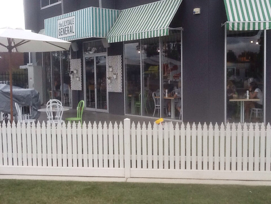 The Lilydale General Pic 2 - Great alfresco area on a hot day