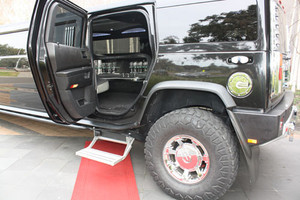 Limo Hire Melbourne Pic 2 - 14 Seat Hummer